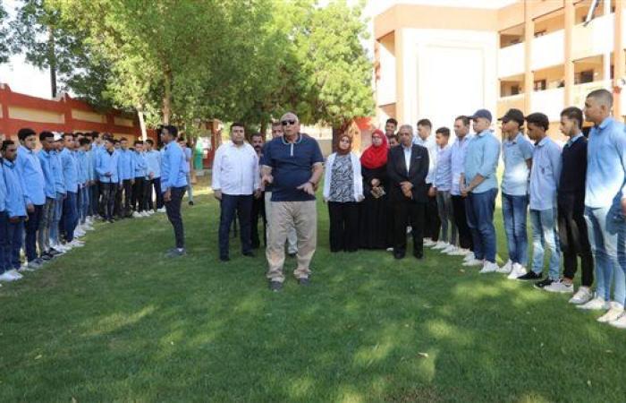 صور | محافظ الوادي الجديد يوجه باتخاذ الإجراءات القانونية ضد غياب طلاب المدارس